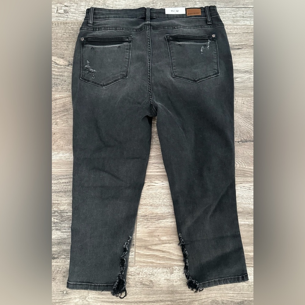 Judy Blue Women's Emma High Waist Skinny Capris Destroyed Black